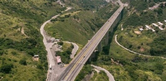 cierre Autopista Caracas-La Guaira