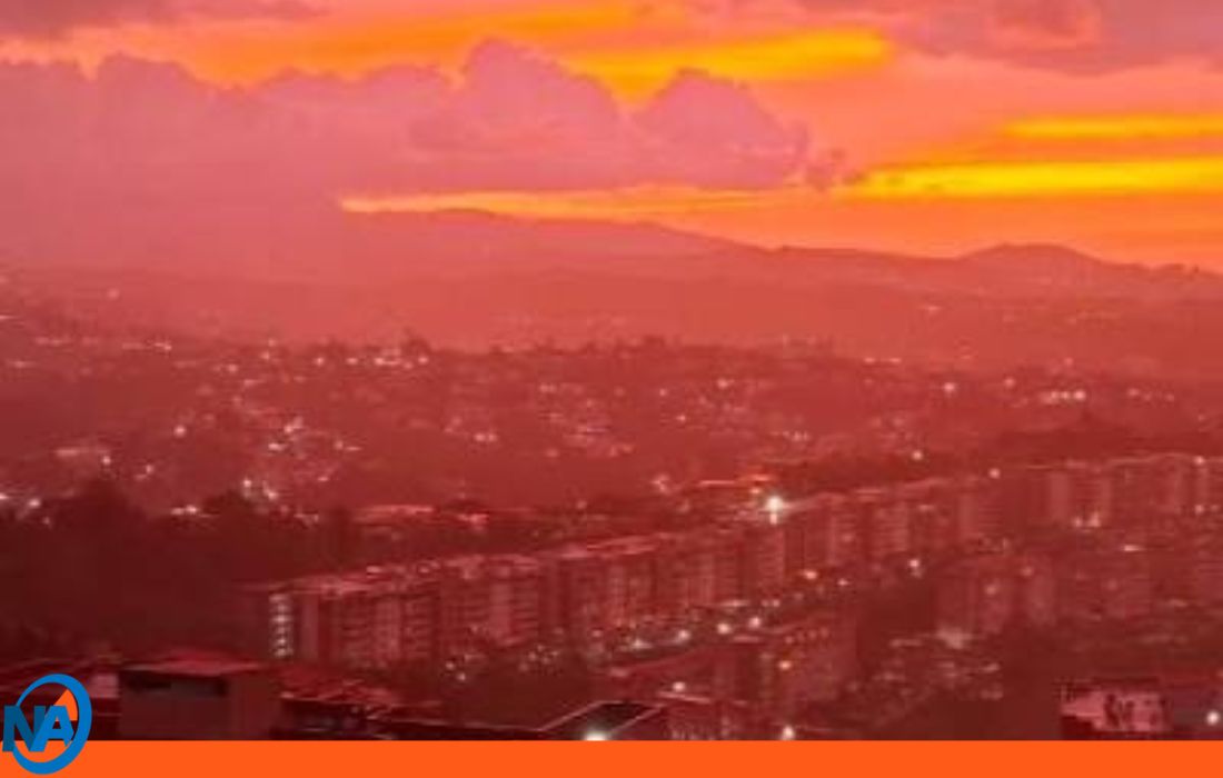 Atardecer rojizo en Caracas 1-1