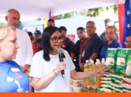 Delcy Rodríguez distribuido 500 mil de alimentos