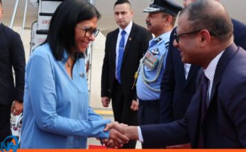 Delcy Rodríguez en la India