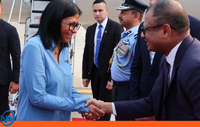 Delcy Rodríguez en la India