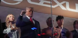 Donald Trump abucheos Madison Square Garden