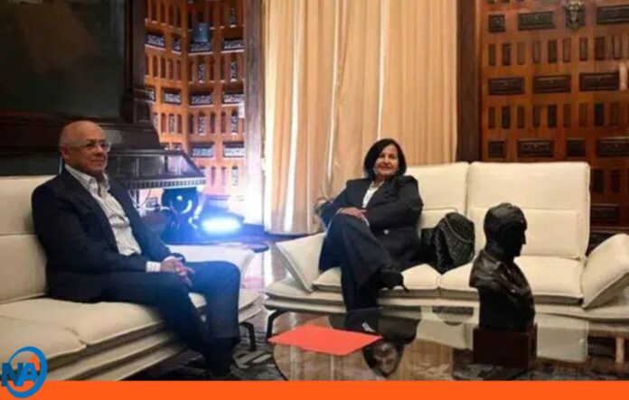 Jorge Rodríguez y Dinorah Figuera mesa técnica