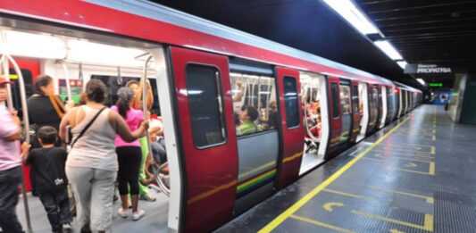 Metro Caracas Valencia reanudan operaciones