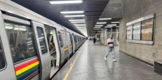 Metro de Caracas reanuda servicios