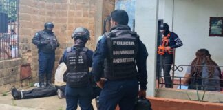 Rescatan cuatro menores psiquiátrica de su madre