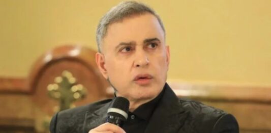 Tarek William Saab homenaje a Román Chalbaud