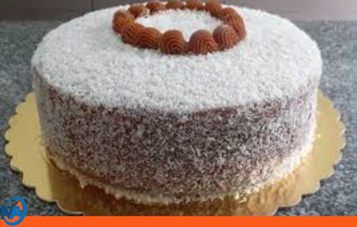 Torta de arequipe y coco