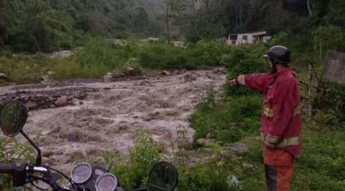 Fuertes lluvias causan deslizamientos en la vía principal de Boconó lluvias deslizamientos Boconó