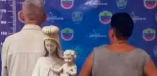 pareja profanación cementerio Porlamar