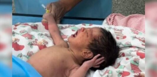 rescataron bebé La Guaira