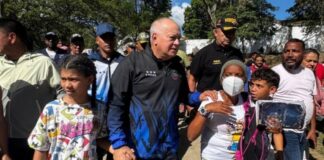 Cabello inspecciona La Guaira y Caracas