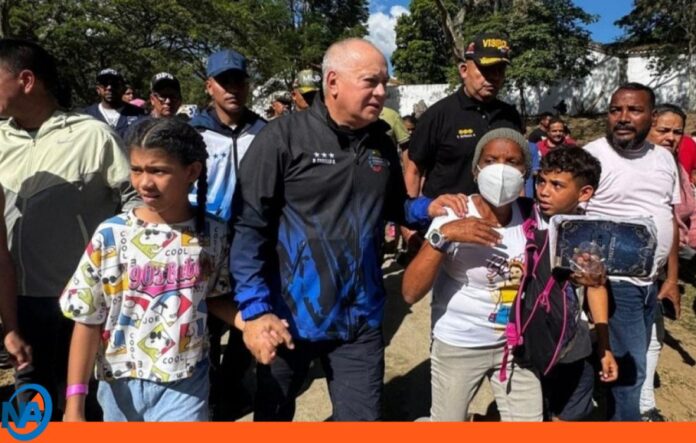 Cabello inspecciona La Guaira y Caracas
