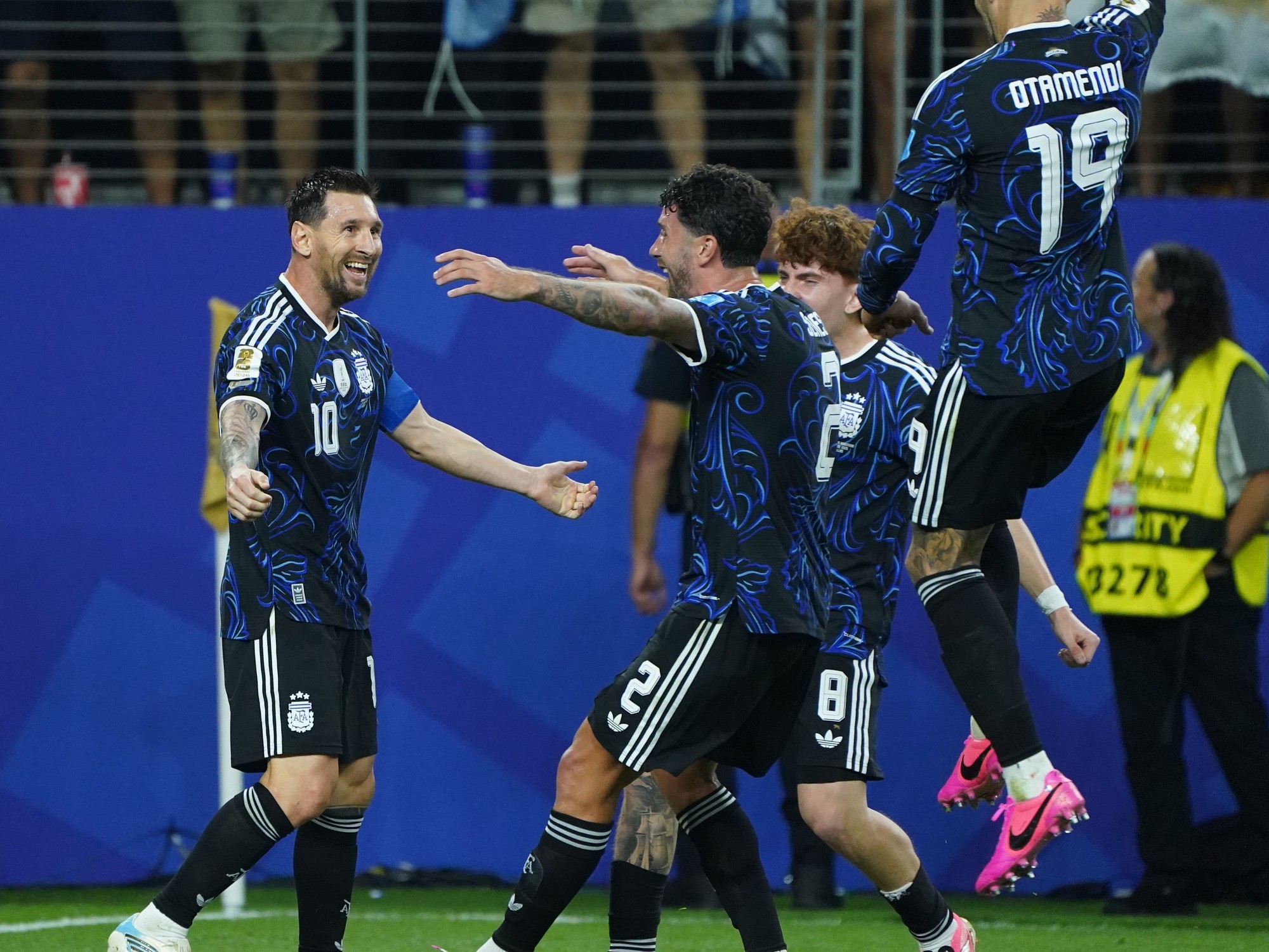 Argentina elimina Inglaterra 1-1