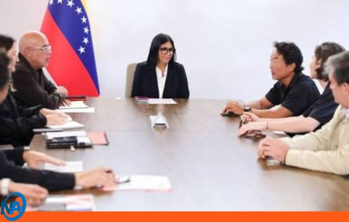 Delcy Rodríguez Hideki Miyamoto