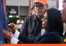 Delcy Rodríguez condecora a rescatistas del sismo con la orden «Héroe de Venezuela» Delcy Rodríguez condecora rescatistas