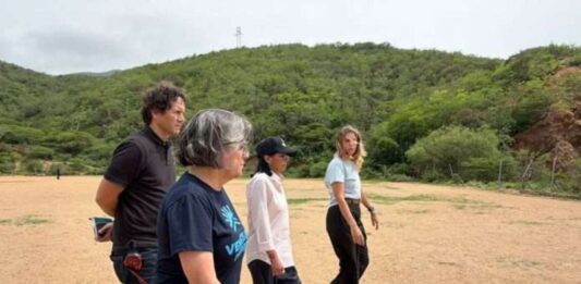 Delcy Rodríguez terrenos La Guaira viviendas