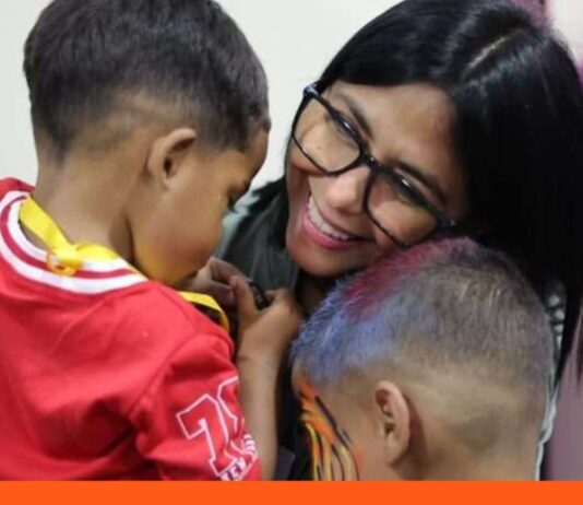 Día del Niño Delcy Rodríguez