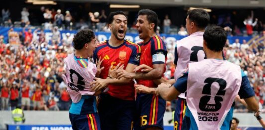 España vence a Bélgica 2-1
