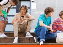 Francia redes sociales menores