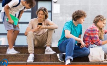 Francia redes sociales menores