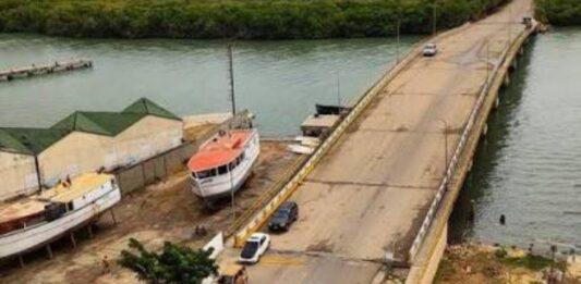 Puente Punta Brava suspenden acceso