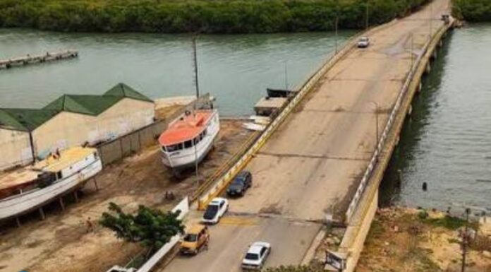 Puente Punta Brava suspenden acceso