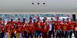 Selección española aterriza Madrid