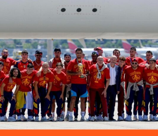 Selección española aterriza Madrid