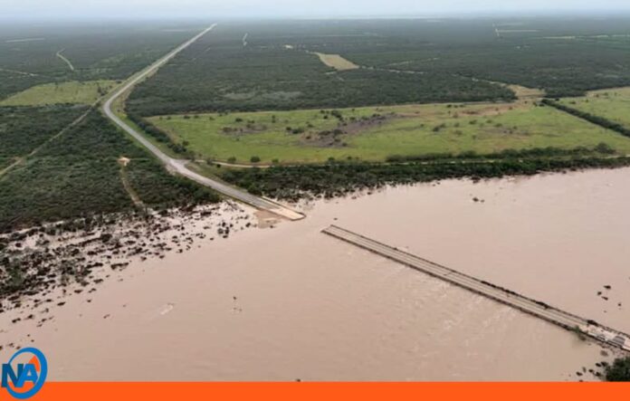 colapsa puente Texas lluvias colapsó puente Texas lluvias