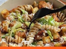 ensalada de pasta tipo César